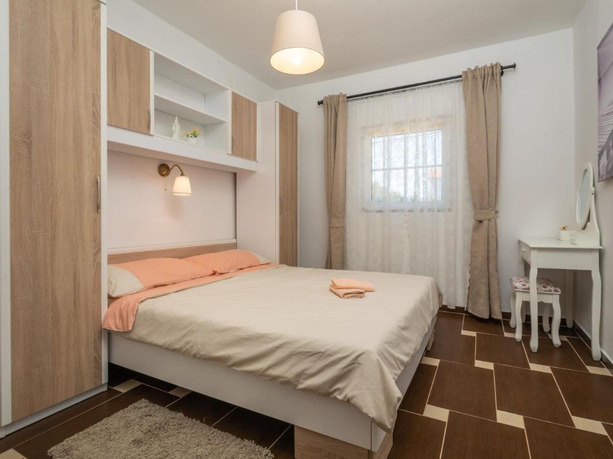 Holiday Home Mikac - Mlk136 By Interhome Dobrinj Exterior foto